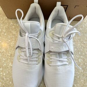 Nike Air Max Bella TR5
Triple White Women's
Shoes - Size 9.5.